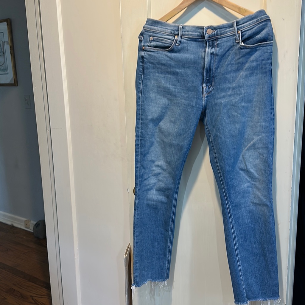 Mother The Mid Rise Dazzler Ankle Fray Jeans